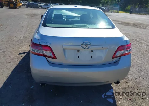 2010 Toyota Camry Le V6 z USA, uszkodzony, nr VIN JTNBK3EK5A3046482